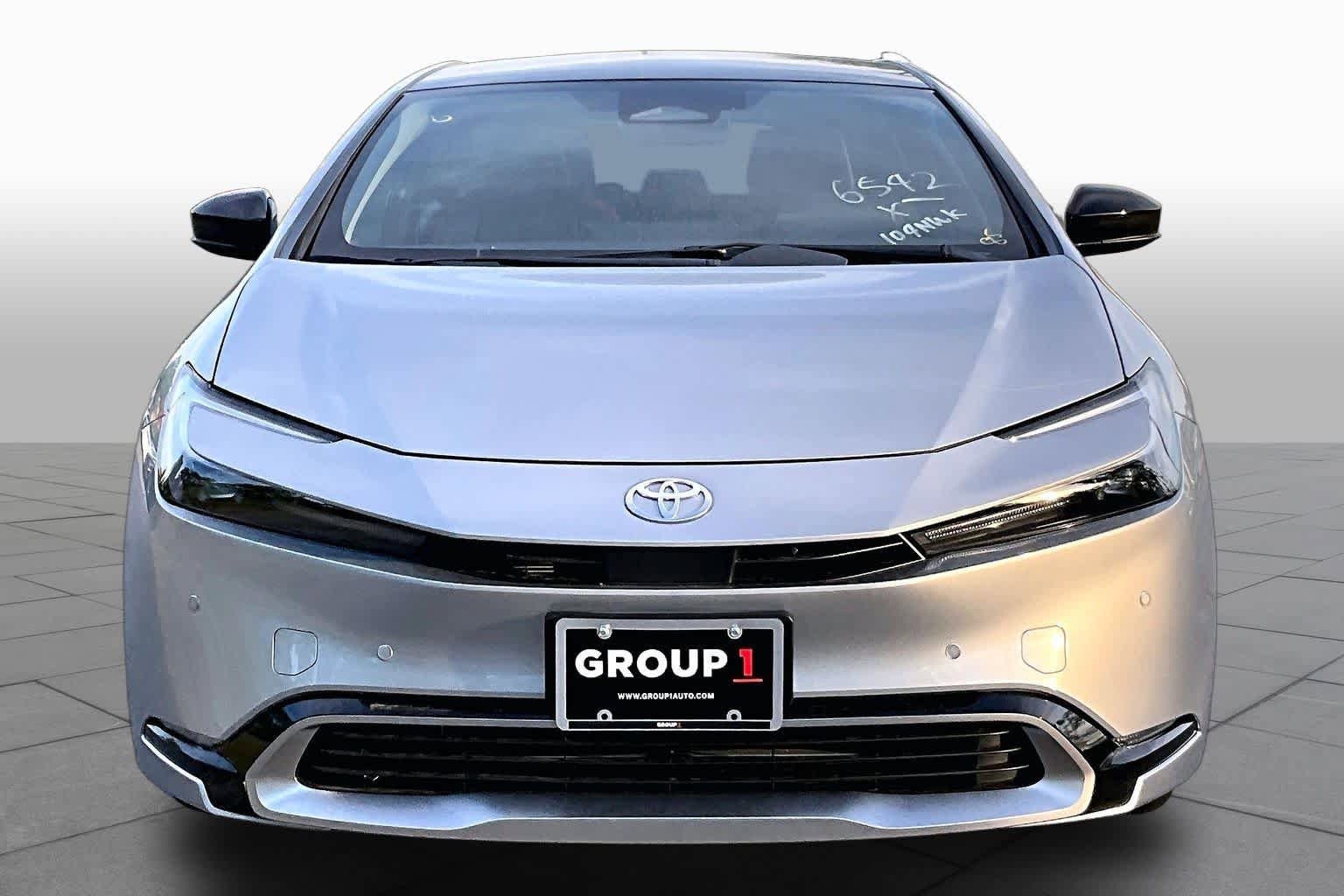 New 2026 Toyota Prius Plug-In Hybrid FWD image 3