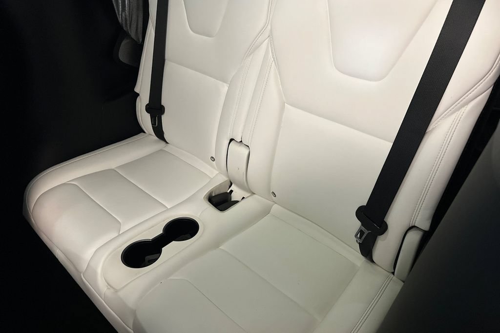 Used 2018 Tesla Model X AWD/4WD image 15