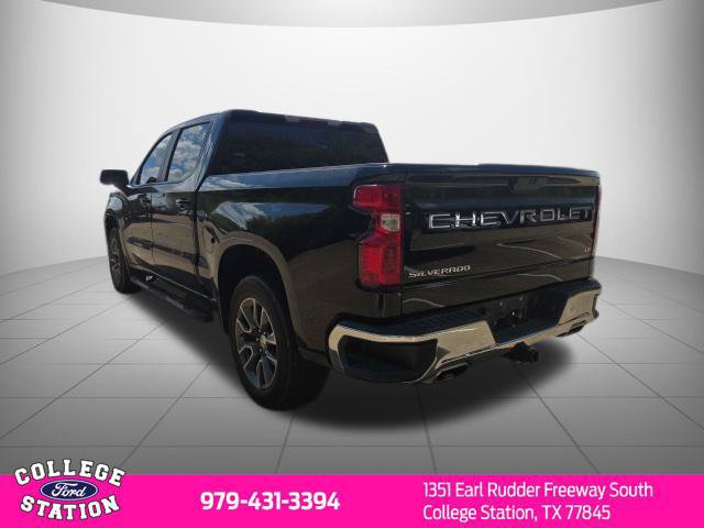 Used 2022 Chevrolet Silverado 1500 LT w/ Z71 Off-Road Package AWD/4WD image 3
