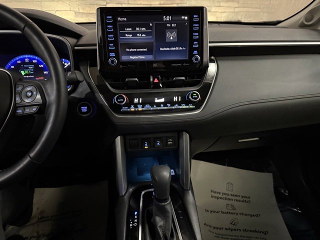 Used 2022 Toyota Corolla Cross XLE w/ Convenience Package image 20