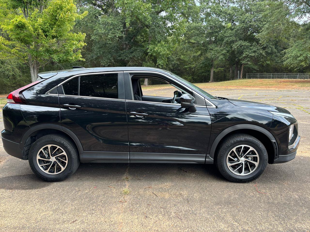 Used 2023 Mitsubishi Eclipse Cross ES AWD/4WD image 1