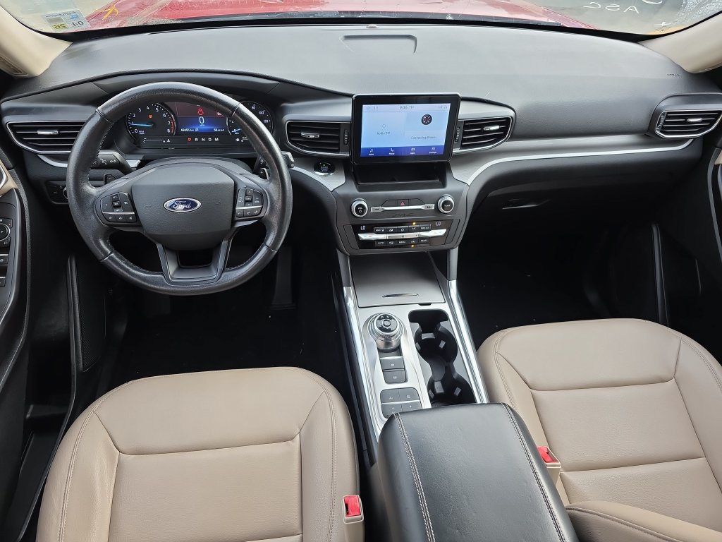 Used 2020 Ford Explorer XLT w/ Equipment Group 202A RWD image 17