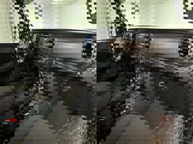 Used 2021 Jeep Wrangler Sport image 27