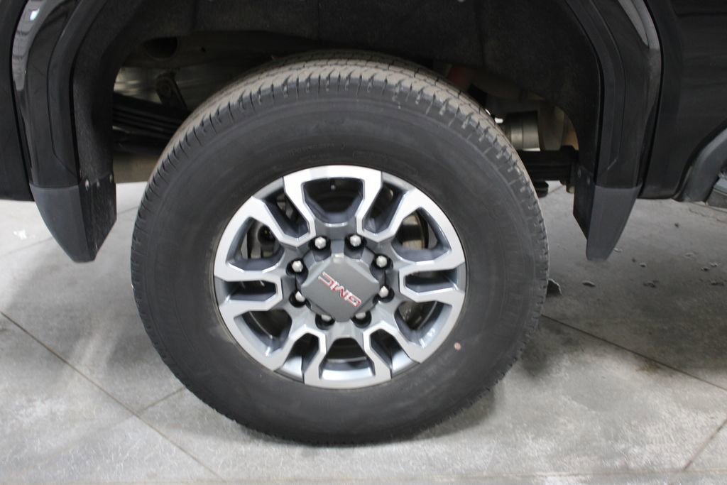 Used 2022 GMC Sierra 2500 AT4 image 56