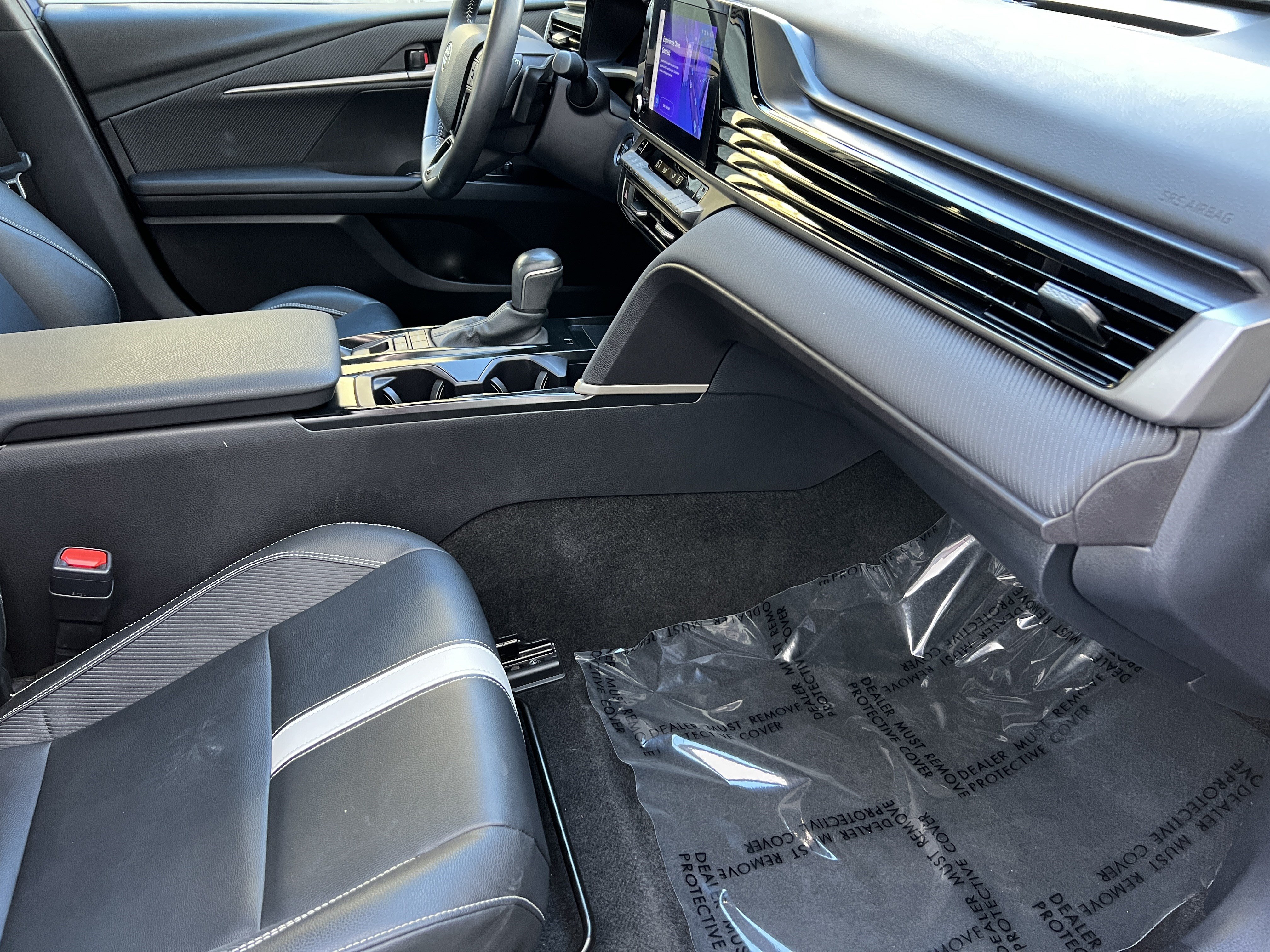 Used 2025 Toyota Camry SE FWD image 23