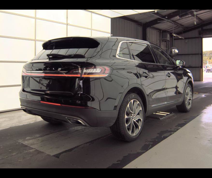 Used 2022 Lincoln Nautilus Reserve AWD/4WD image 10
