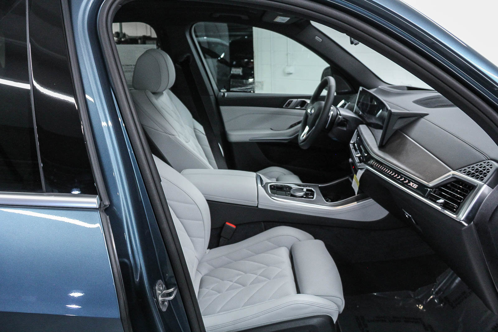 New 2026 BMW X5 sDrive40i RWD image 18