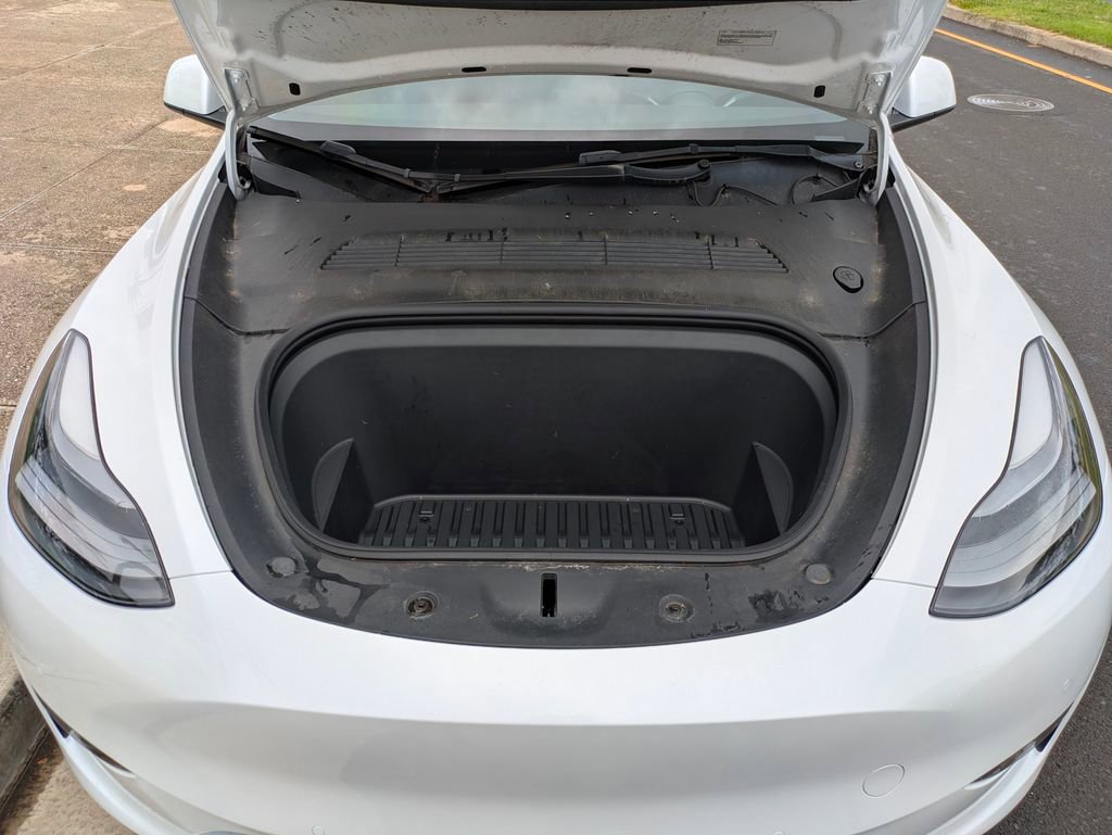 Used 2022 Tesla Model Y Performance image 8