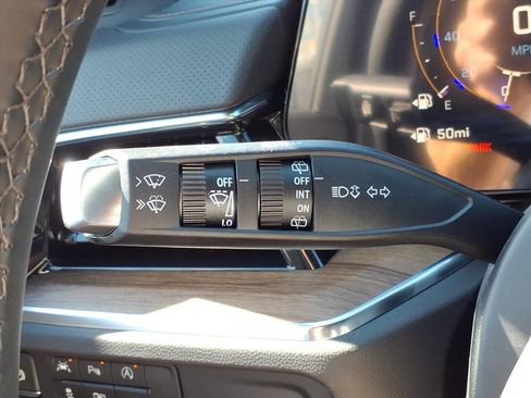 New 2026 Chevrolet Suburban High Country image 22