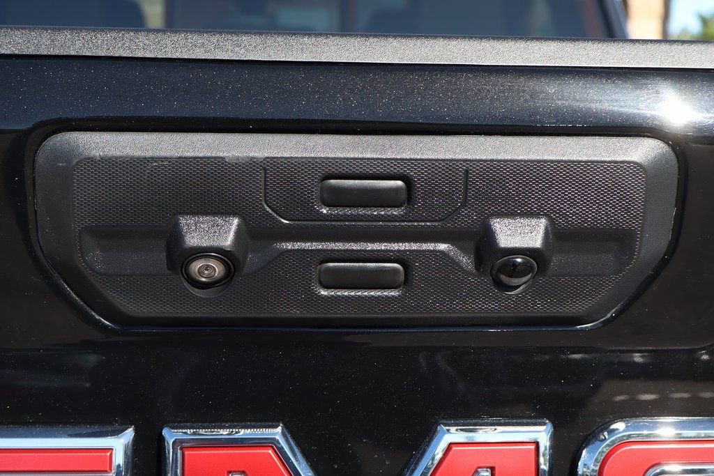 Used 2023 GMC Sierra 3500 Denali w/ Denali Black Diamond Edition image 46