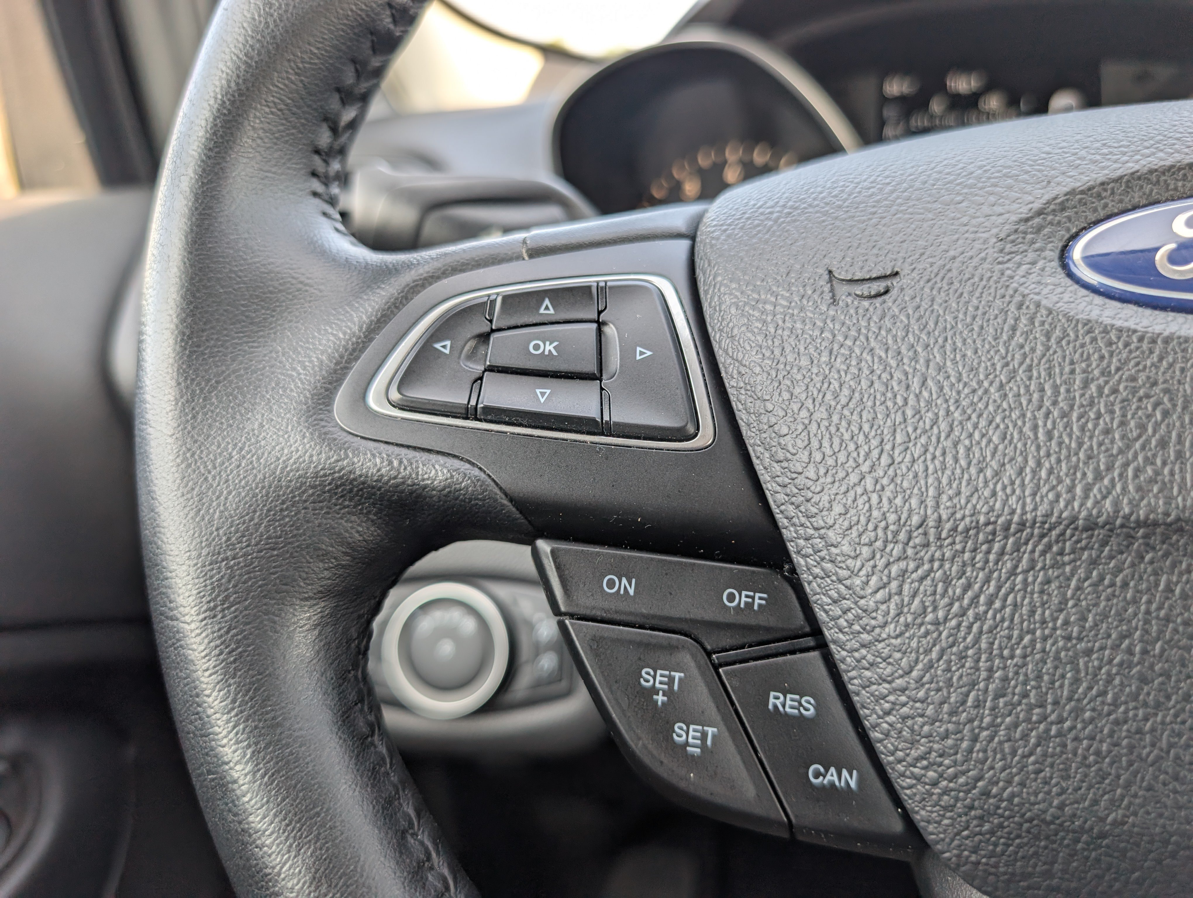 Used 2019 Ford Escape SEL AWD/4WD image 23