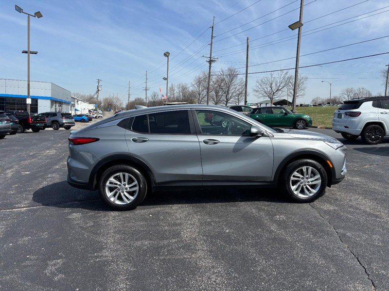 Used 2024 Buick Envista Preferred w/ Convenience I Package image 6