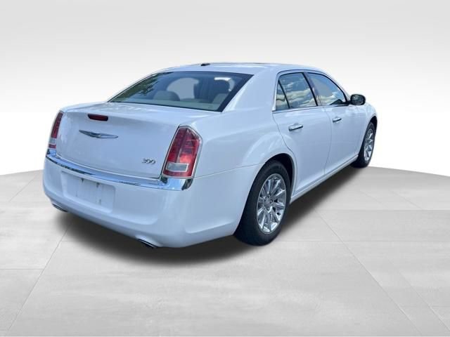 Used 2012 Chrysler 300 Limited RWD image 7