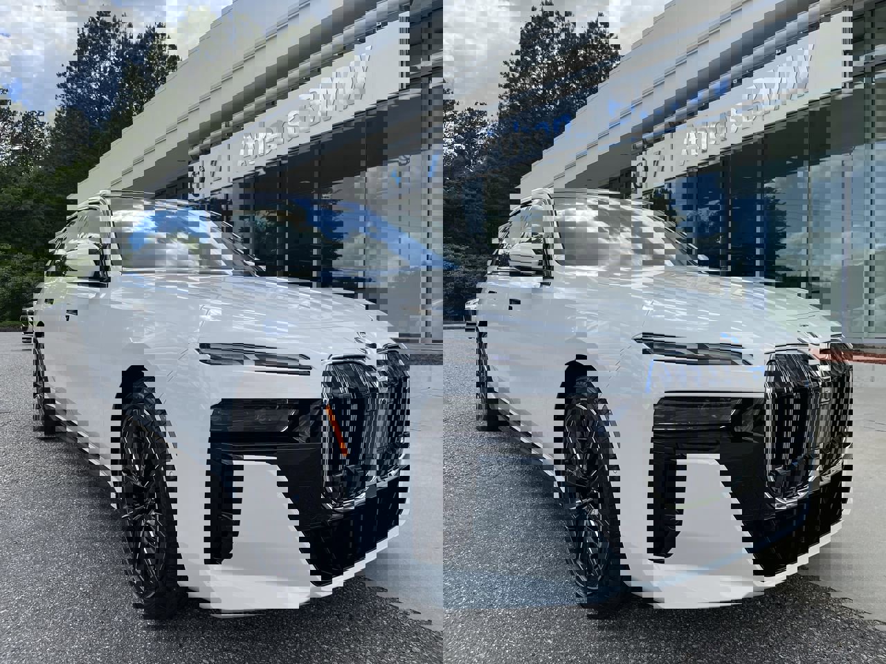 Used 2025 BMW i7 eDrive50 w/ M Sport Package