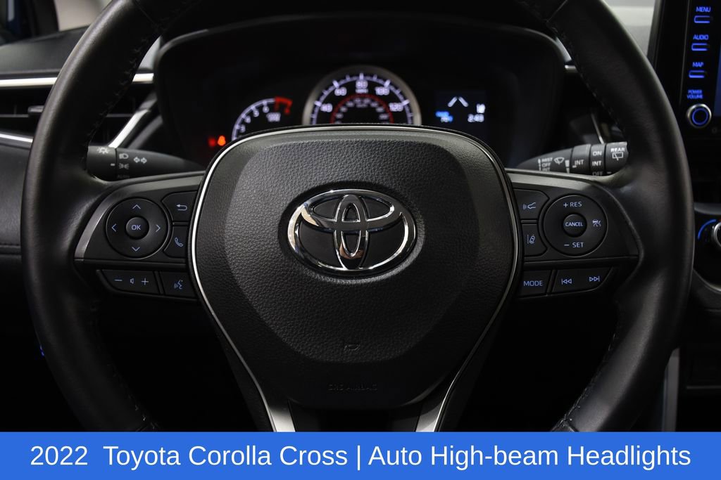 Used 2022 Toyota Corolla Cross LE w/ Black Badges Package (TMS) AWD/4WD image 11