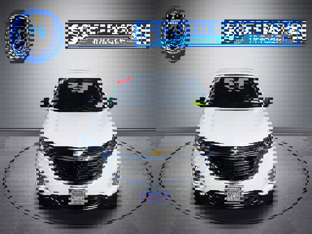 Used 2019 Chevrolet Equinox LS w/ LS Convenience Package image 3