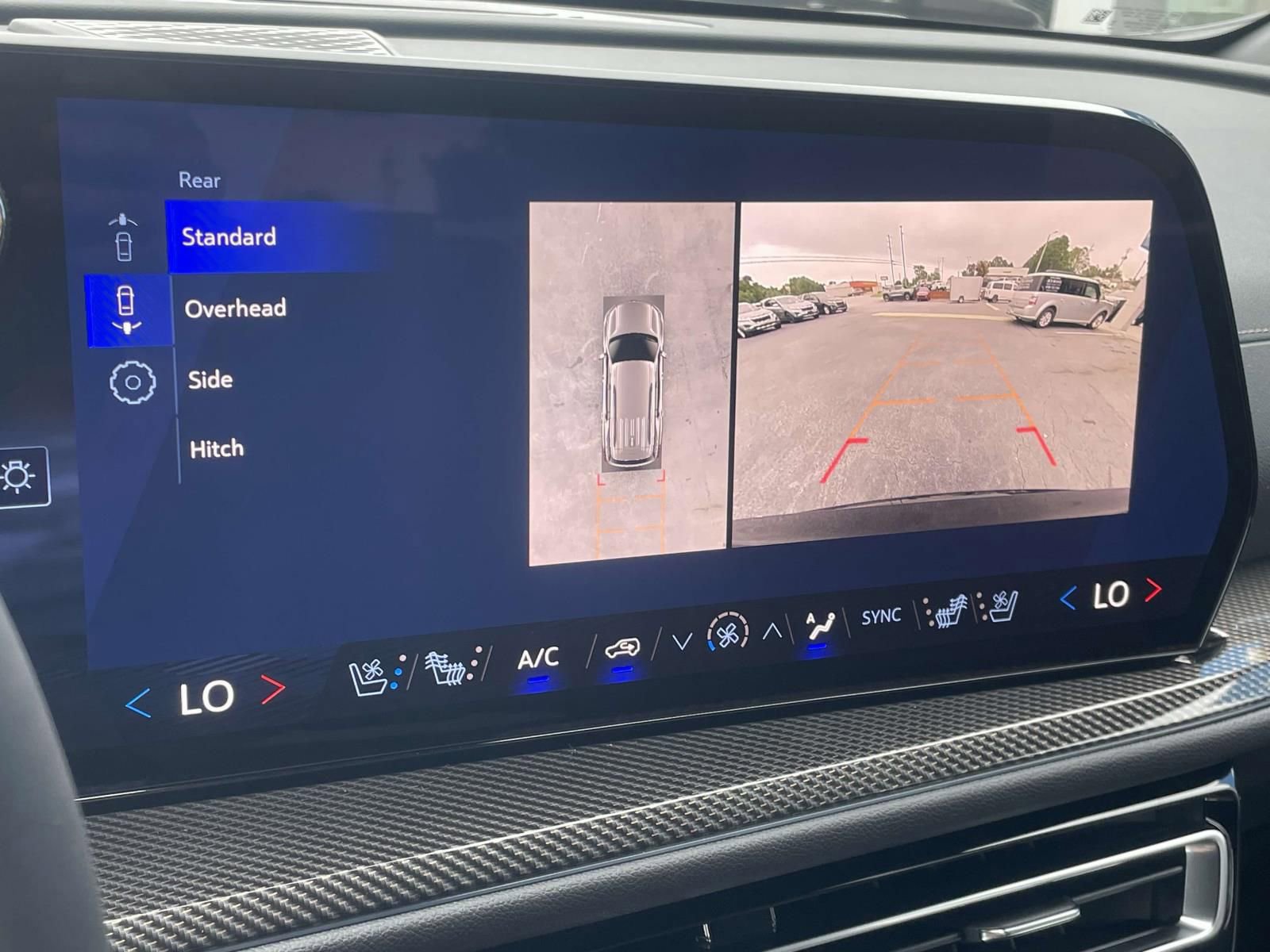 New 2026 Chevrolet Traverse High Country image 12