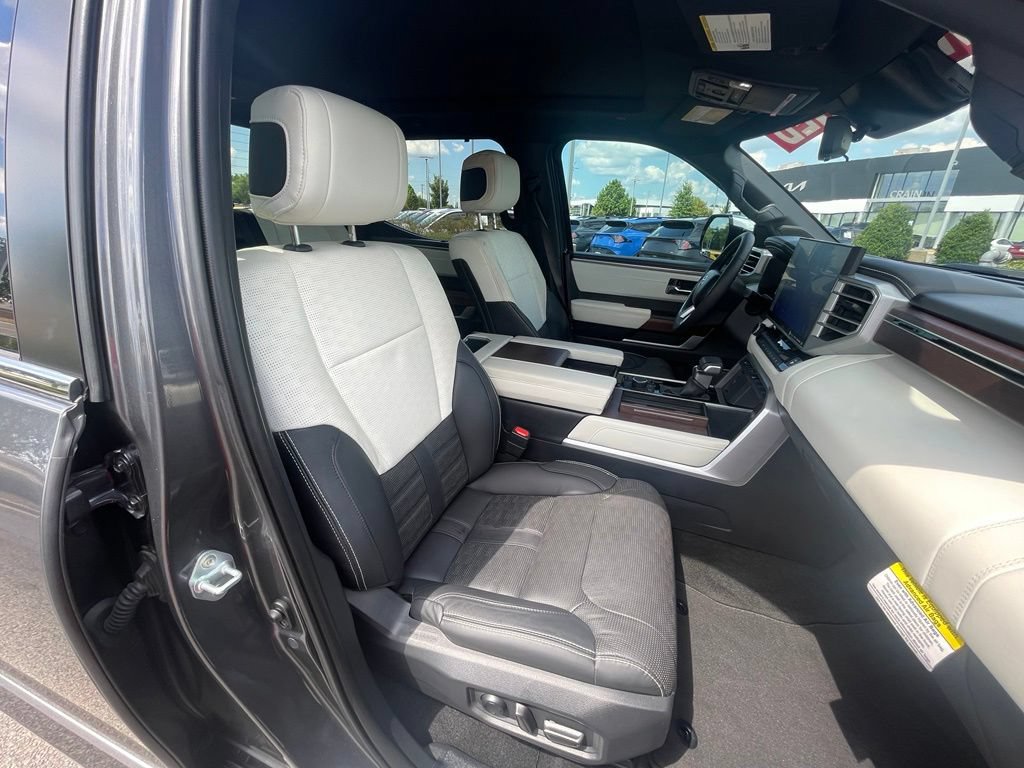 Used 2024 Toyota Tundra Capstone AWD/4WD image 32
