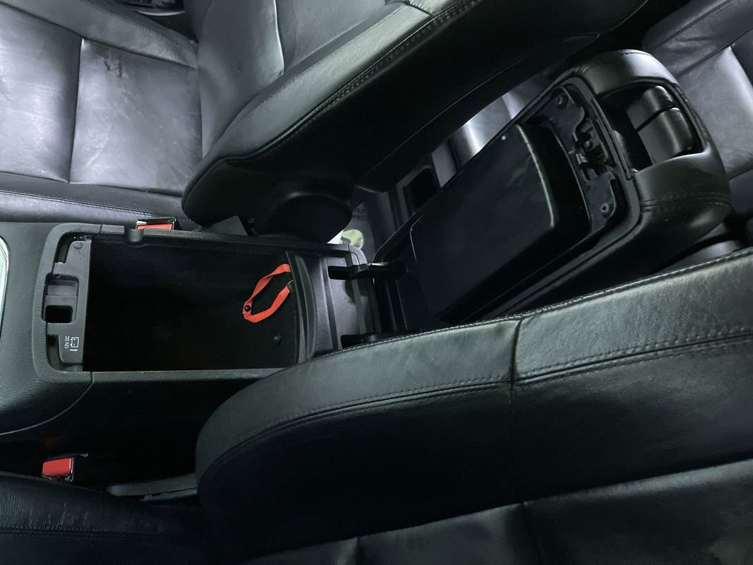 Used 2015 Dodge Durango Limited image 25