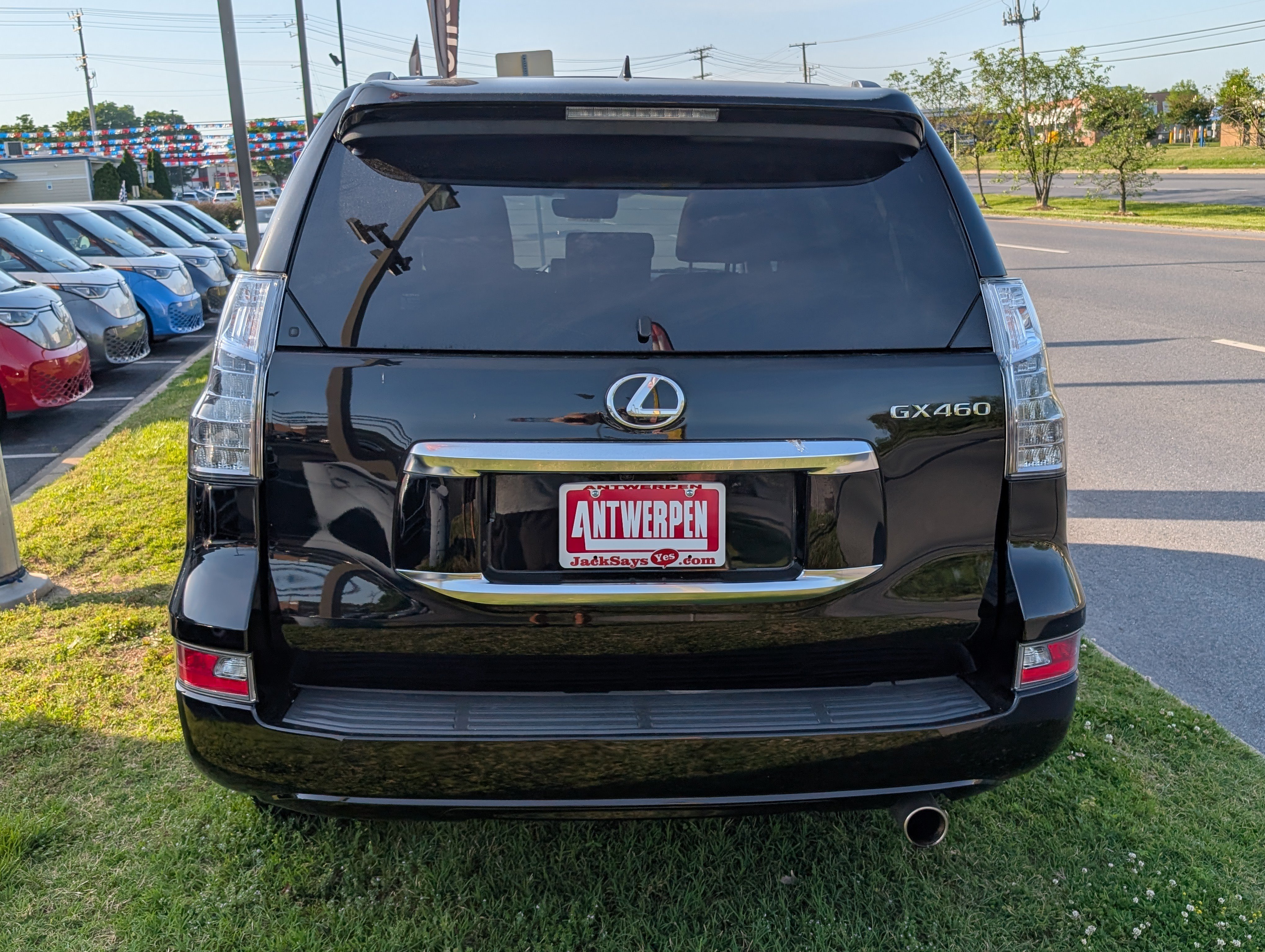 Used 2023 Lexus GX 460 Premium w/ Premium Package AWD/4WD image 4