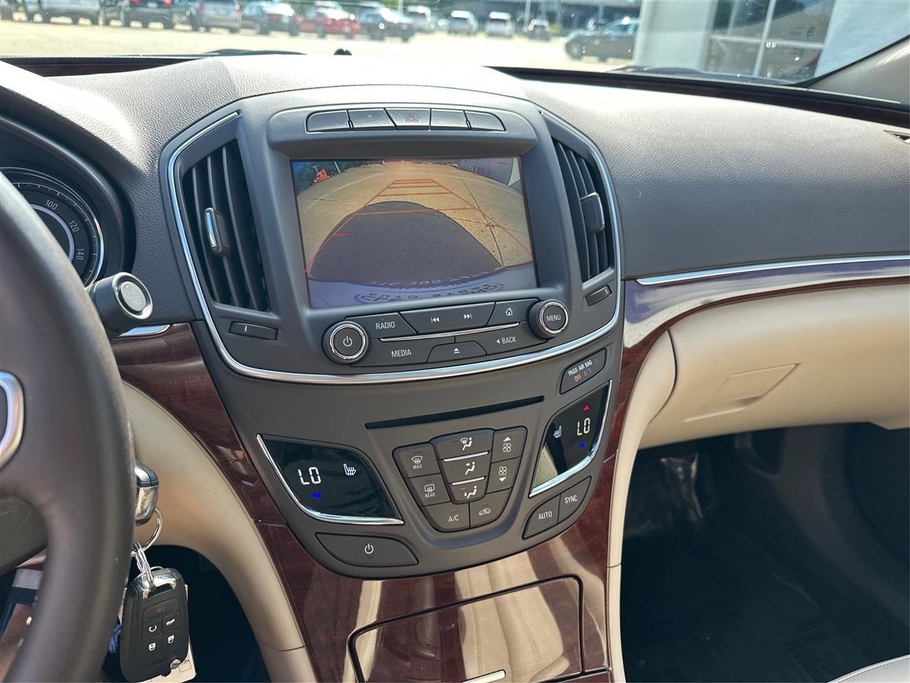 Used 2017 Buick Regal Sport Touring FWD image 32