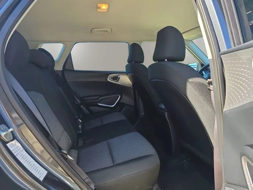Used 2022 Kia Soul LX w/ Technology Package FWD image 36