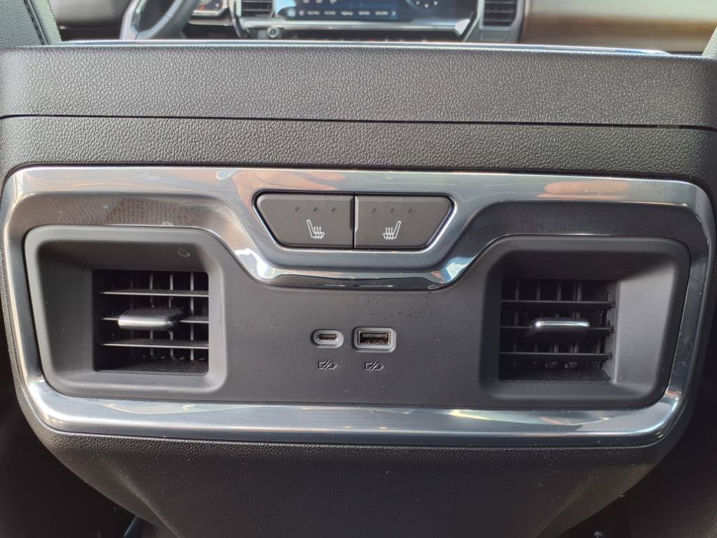 Certified 2024 Chevrolet Silverado 1500 High Country w/ Z71 Off-Road Package AWD/4WD image 31