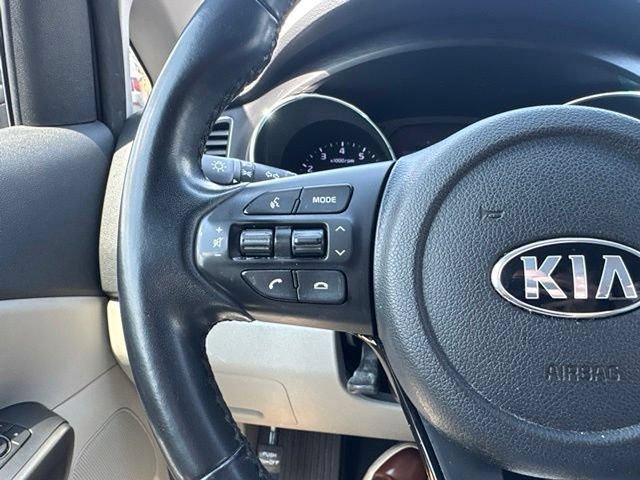 Used 2019 Kia Sedona EX FWD image 13