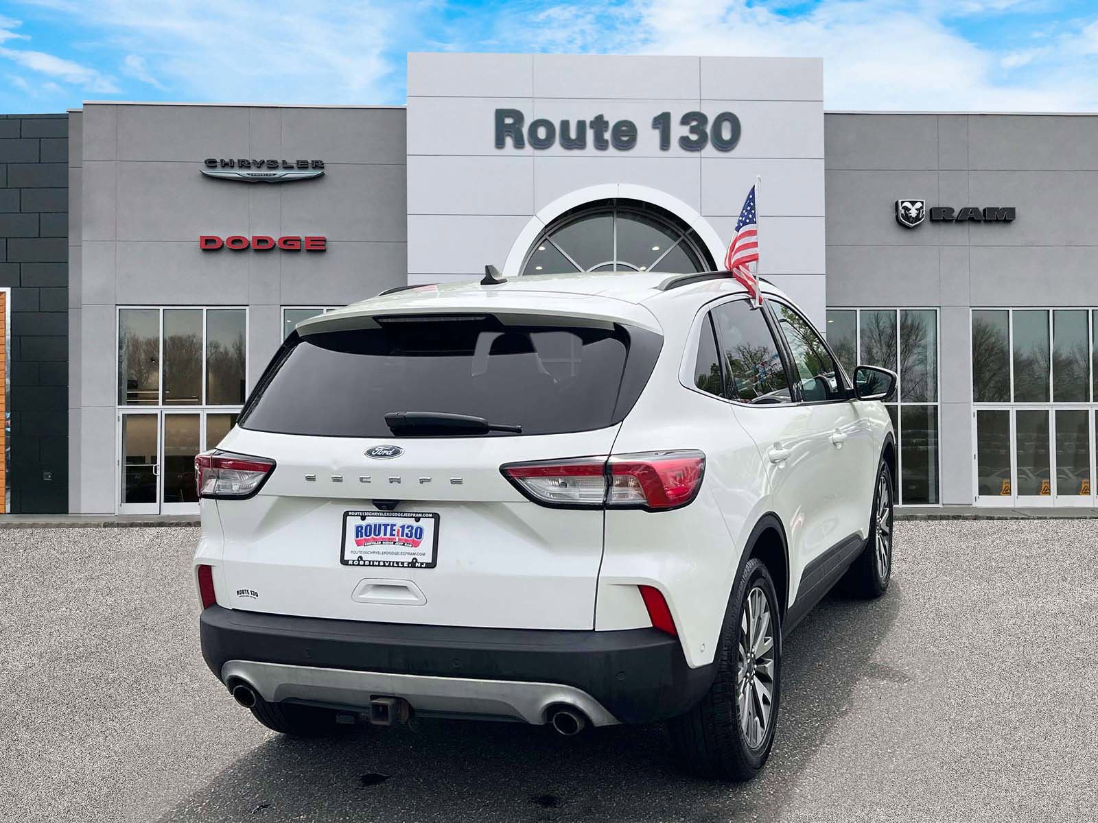 Used 2020 Ford Escape Titanium AWD/4WD image 4