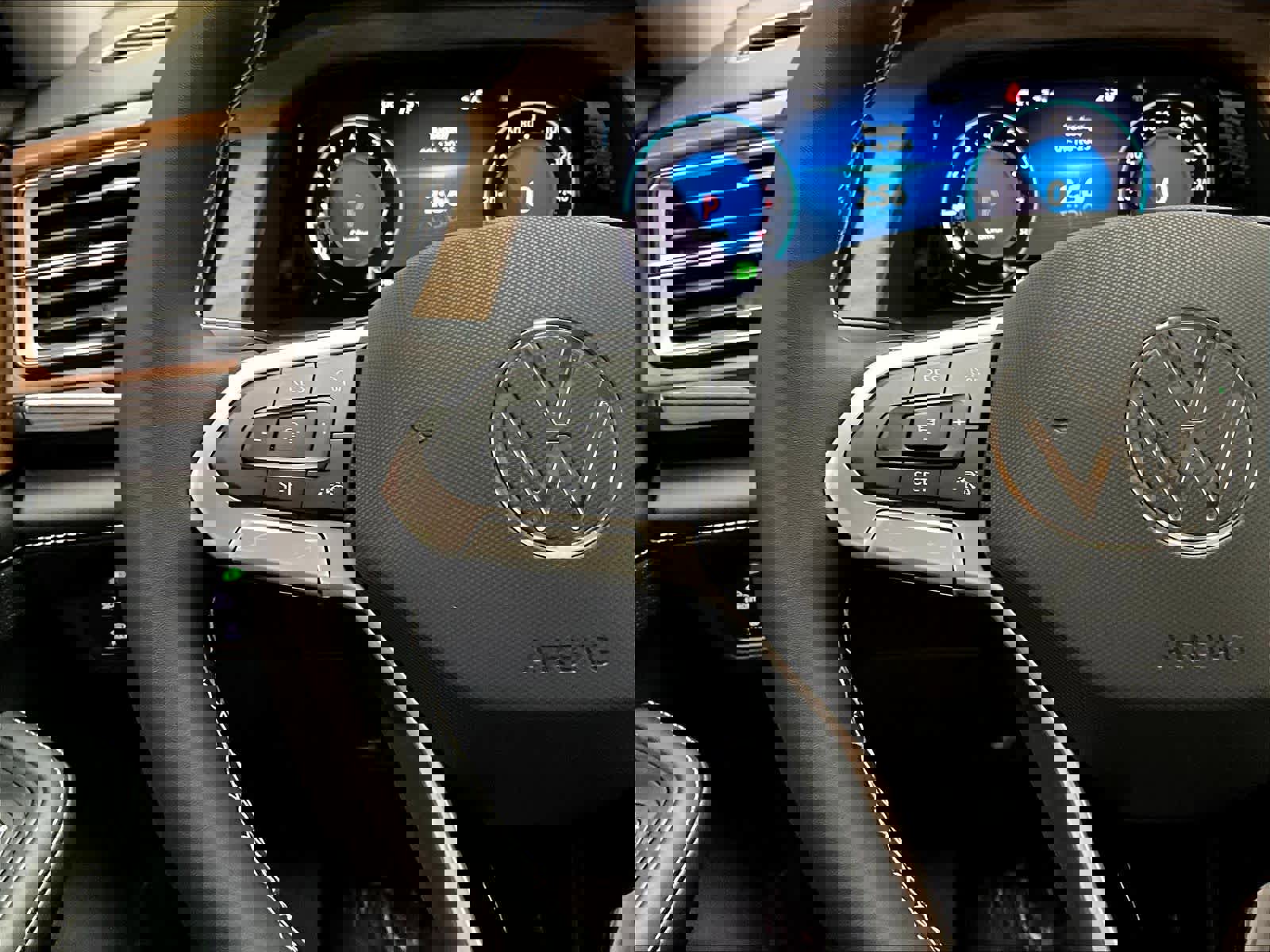 New 2026 Volkswagen Atlas SE image 17