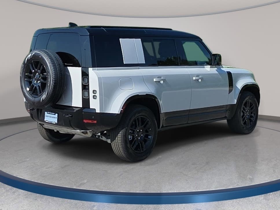 New 2026 Land Rover Defender 110 X-Dynamic SE AWD/4WD image 5