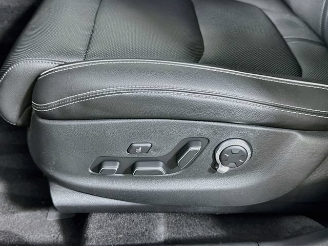 Used 2023 Genesis Electrified GV70 AWD/4WD image 16