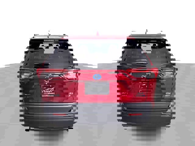 Used 2022 Toyota RAV4 XLE w/ Convenience Package image 7