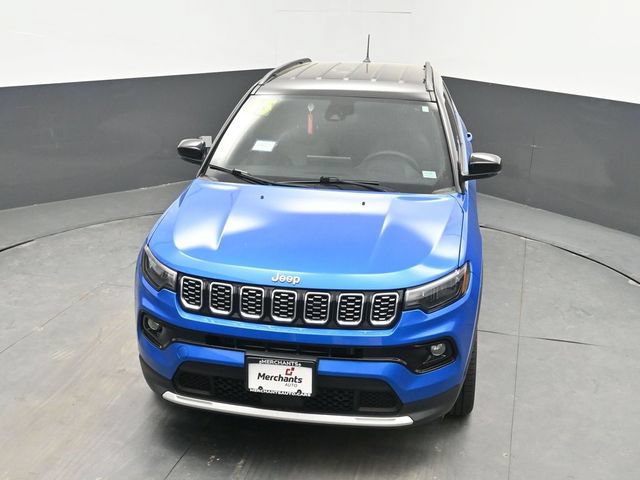 Used 2025 Jeep Compass Limited AWD/4WD image 22