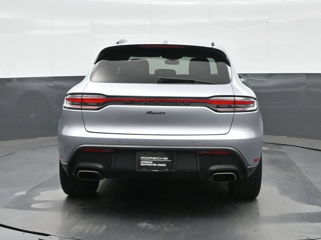 Certified 2022 Porsche Macan AWD/4WD image 6