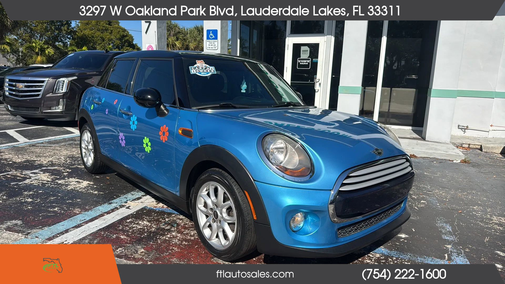 Used 2015 MINI Cooper 4-Door Hardtop image 3