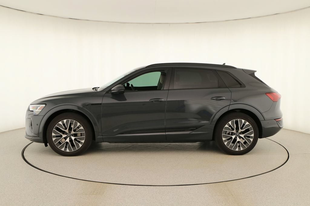 Certified 2024 Audi Q8 e-tron Premium Plus AWD/4WD image 2