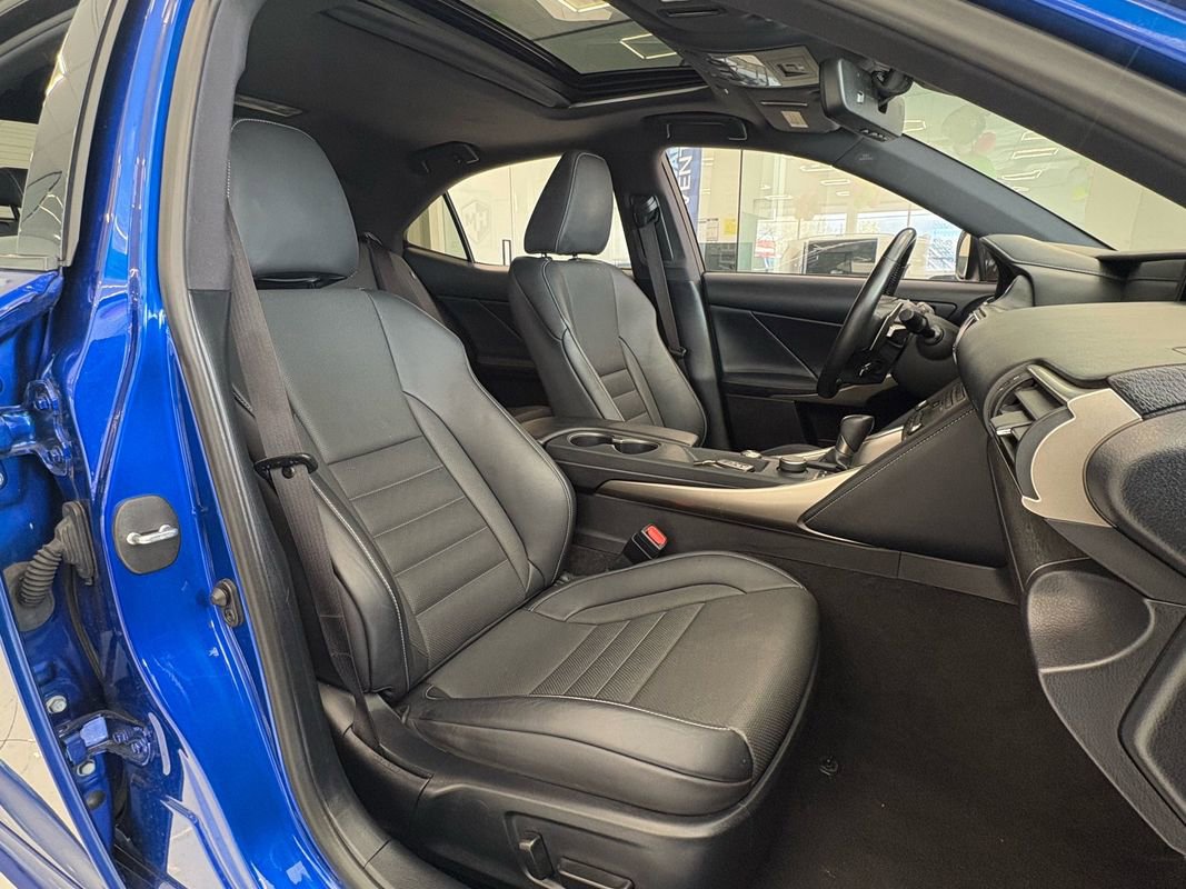 Used 2019 Lexus IS 300 F Sport w/ F Sport Package image 23