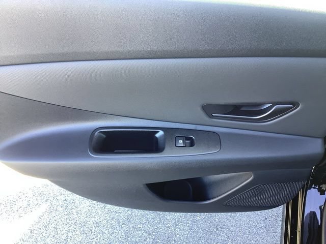 New 2026 Hyundai Elantra Sport FWD image 21