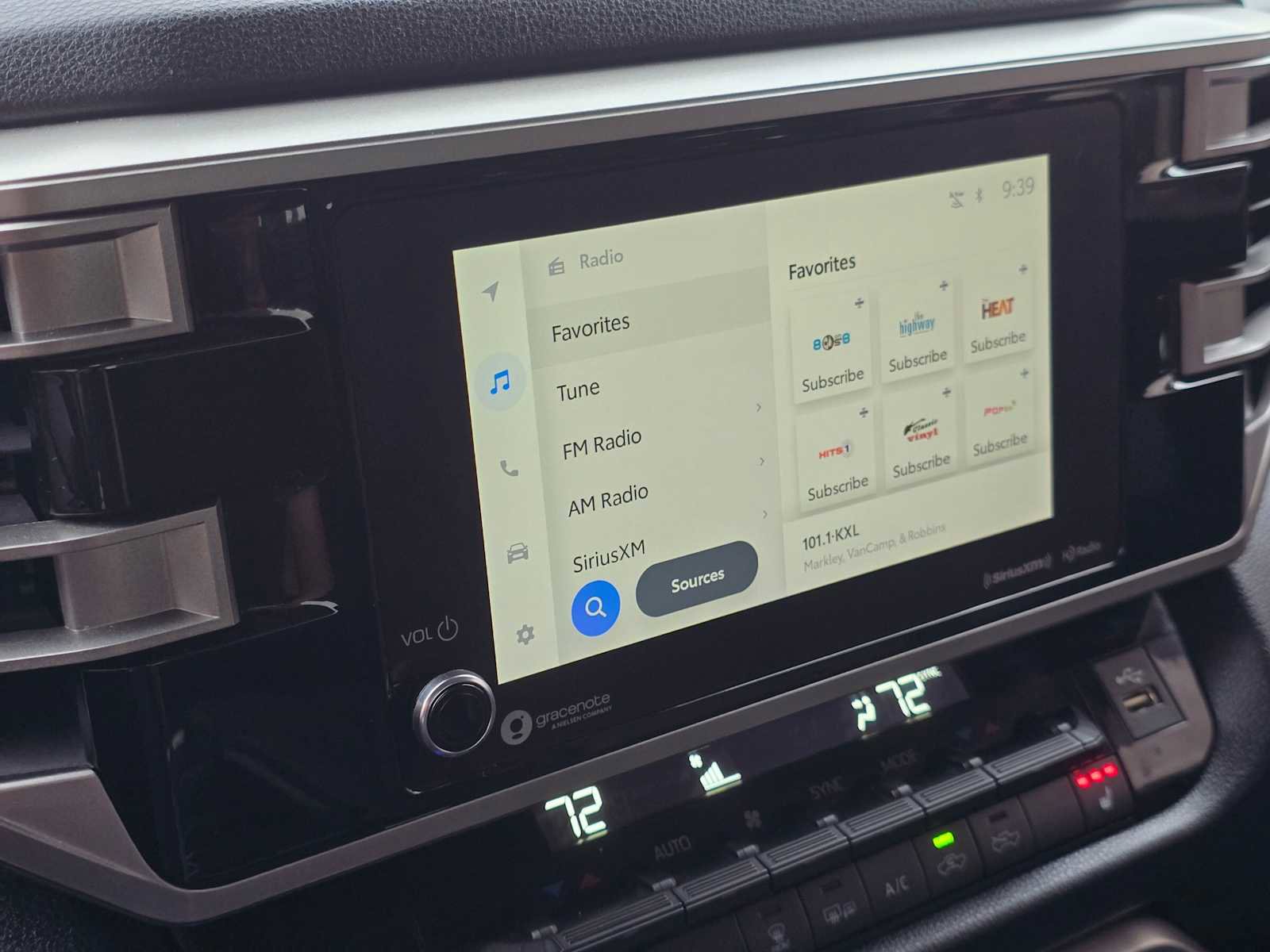 Used 2022 Toyota Tundra SR5 w/ TRD Off-Road Premium Package image 31