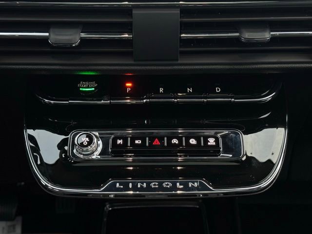 New 2026 Lincoln Corsair Premiere image 32