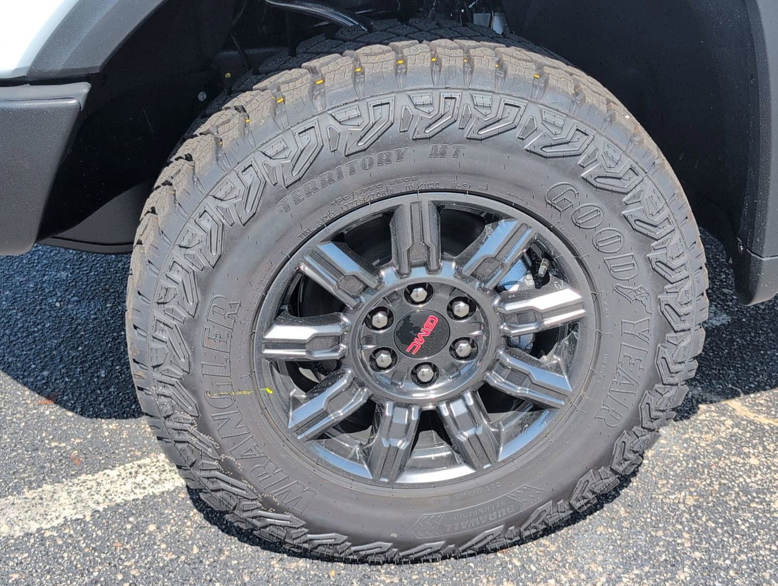 New 2026 GMC Sierra 1500 AT4X image 11