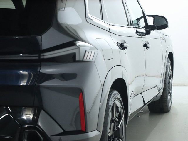 Used 2024 BMW XM image 46