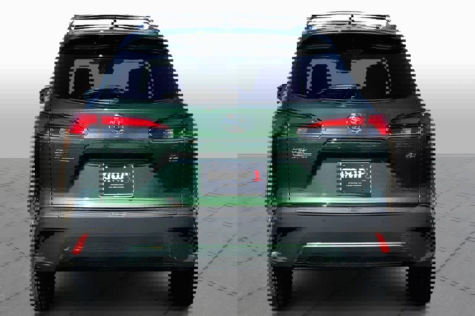 Used 2025 Toyota Corolla Cross XLE w/ Convenience Package image 5