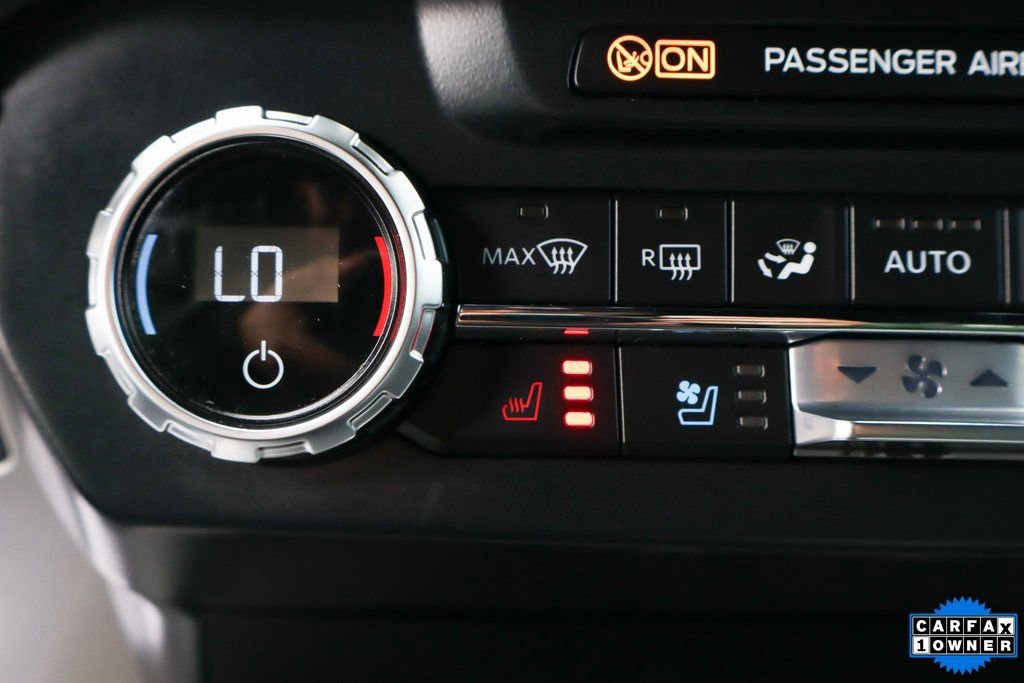 Used 2022 Ford F350 Lariat w/ Black Appearance Package image 34