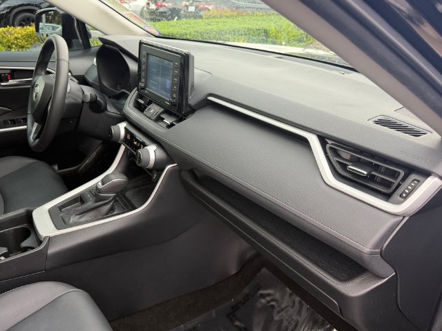 Used 2021 Toyota RAV4 XLE Premium FWD image 17