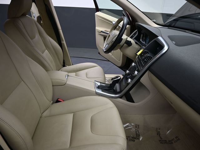 Used 2015 Volvo XC60 T5 Platinum w/ Climate Package image 19