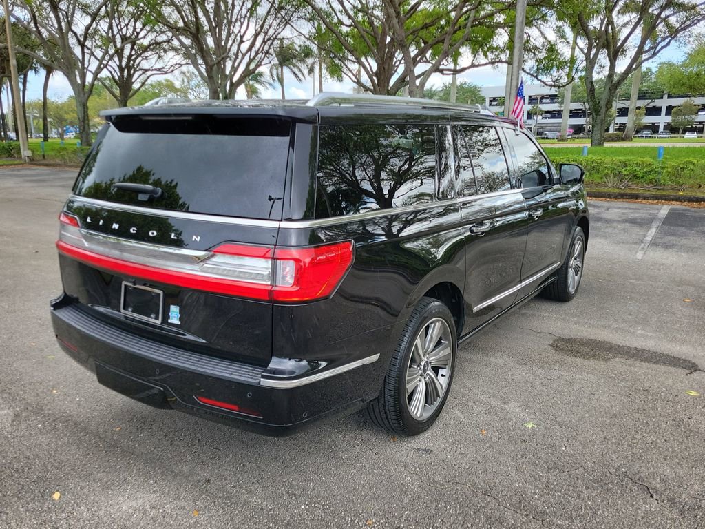 Used 2018 Lincoln Navigator L Reserve w/ Technology Package image 7