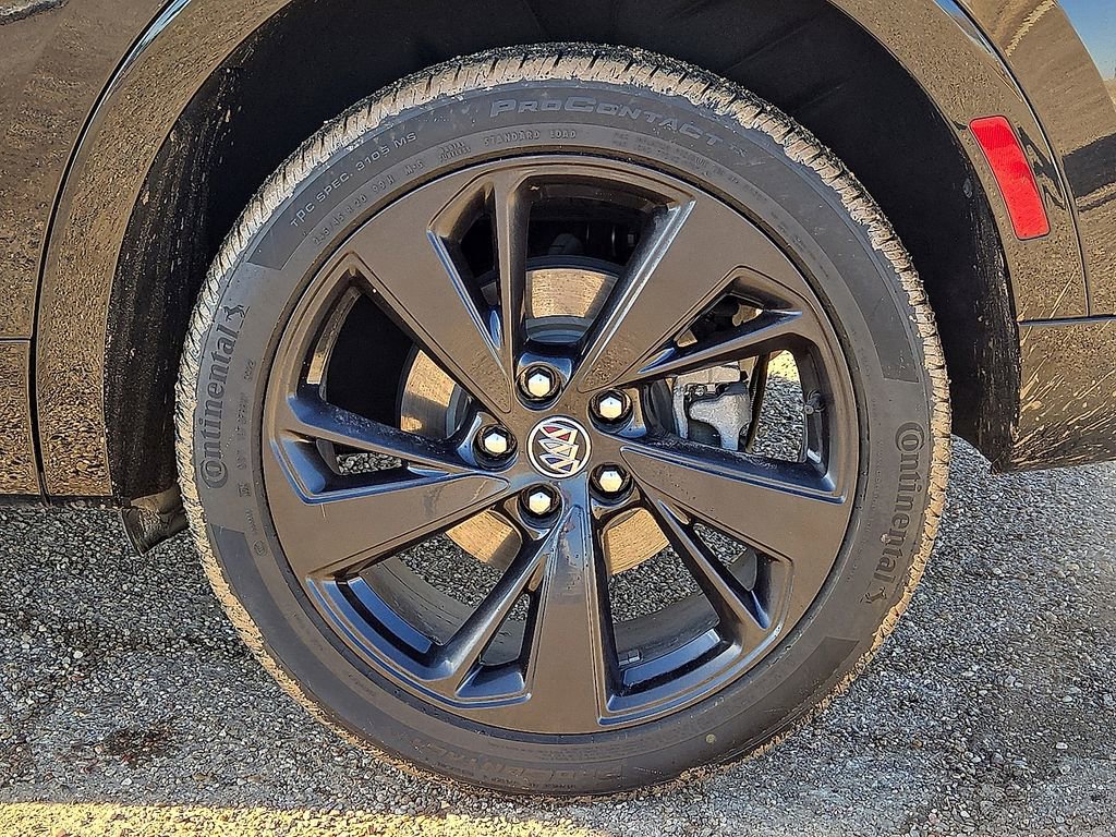 Used 2023 Buick Envision Preferred w/ Sport Touring Package image 11