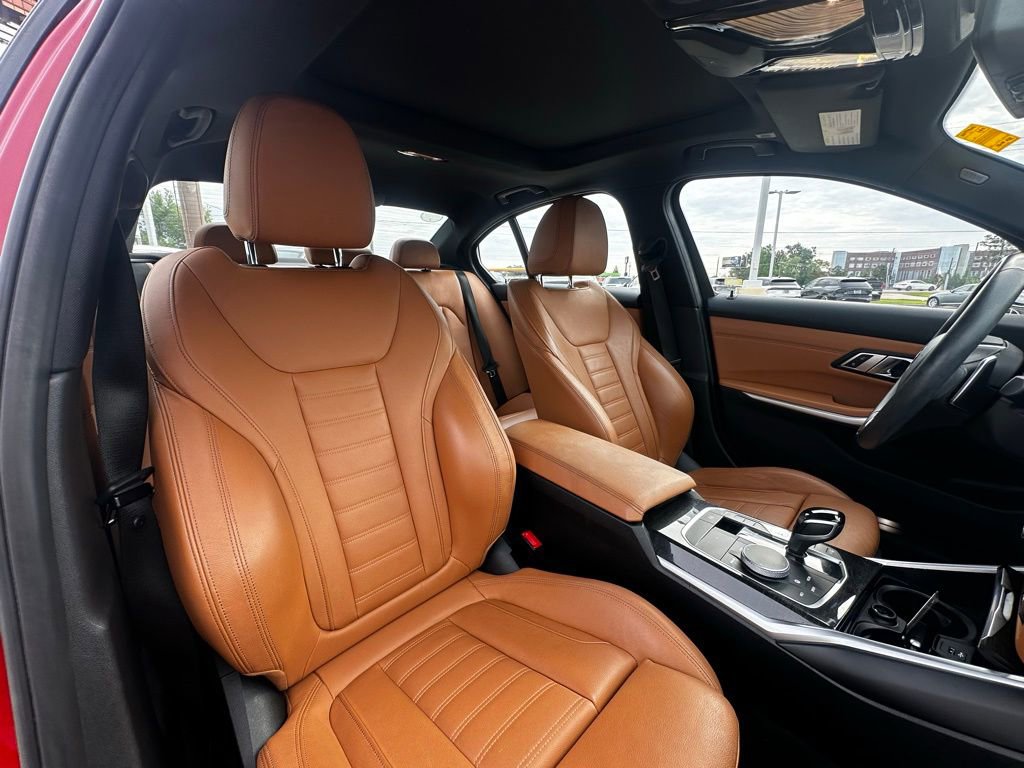 Used 2019 BMW 330i Sedan w/ Luxury Package image 30
